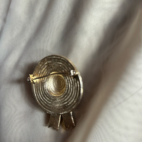 Vintage Ciner Hat Brooch - Picture 6 of 11